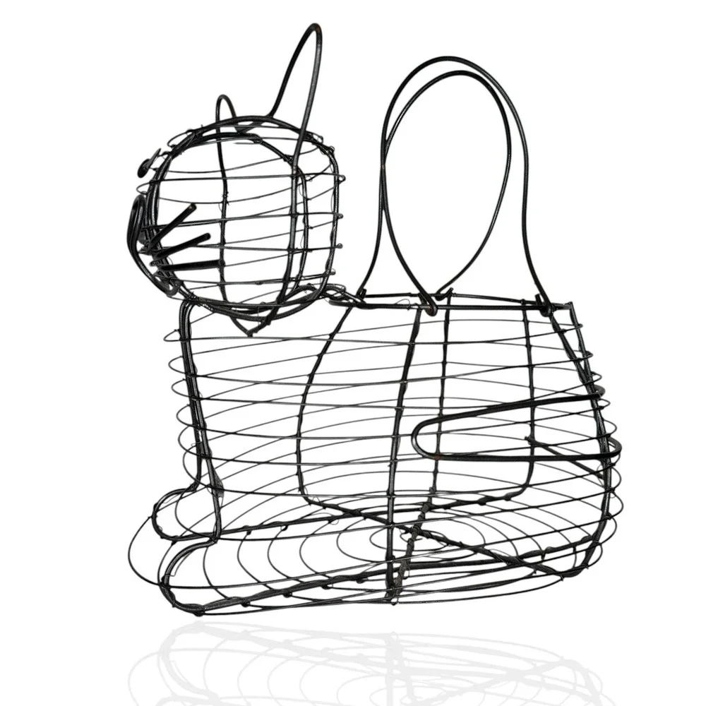 Vintage‎ 90s Cat Shaped Wire Basket | Collecting Eggs Gathering Herbs Farmhouse